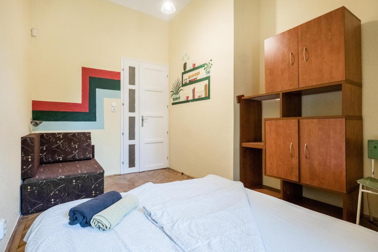 Baroque Hostel & Coworking Βουδαπέστη Εξωτερικό φωτογραφία