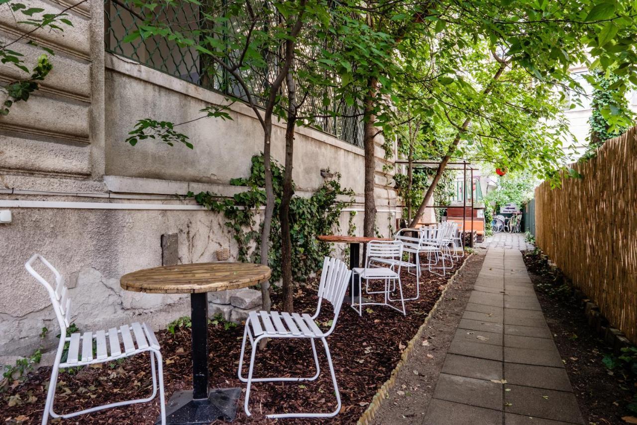 Baroque Hostel & Coworking Βουδαπέστη Εξωτερικό φωτογραφία