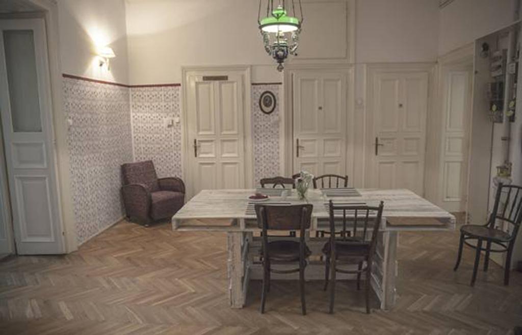 Baroque Hostel & Coworking Βουδαπέστη Εξωτερικό φωτογραφία